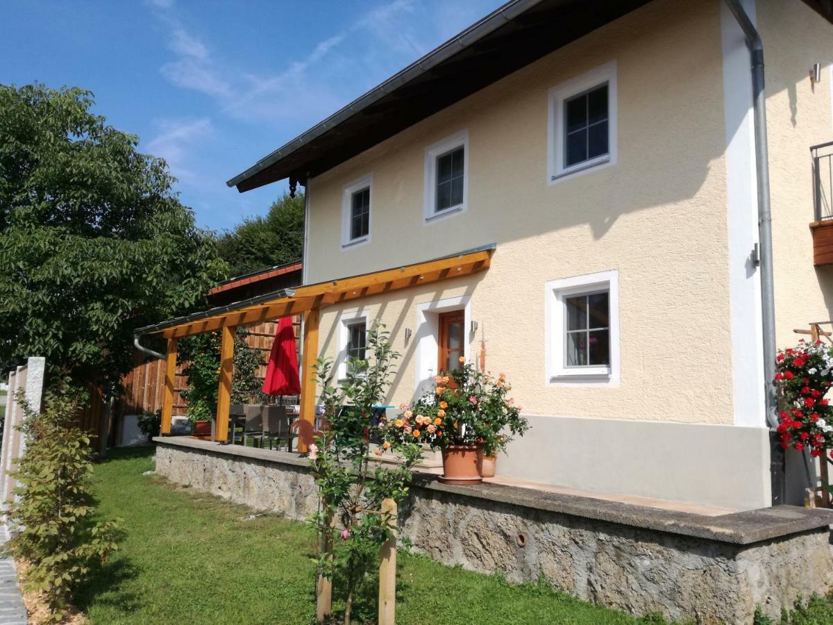 Landhof Ella - Ferienhaus Vor Den Toren Salzburgs Petting Ngoại thất bức ảnh